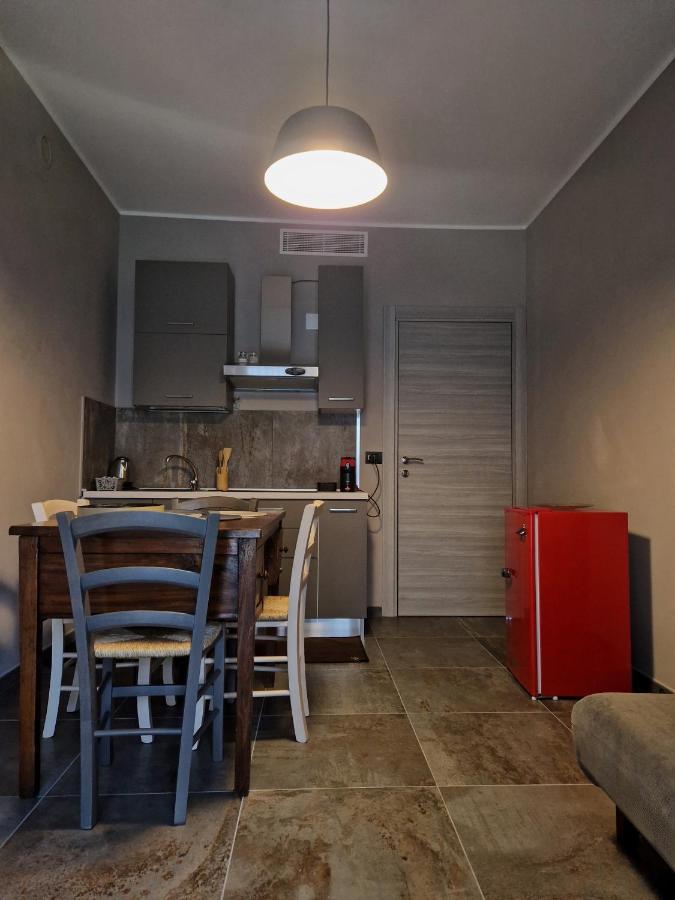 Mister Barolo Apartments Langhe Новело Екстериор снимка