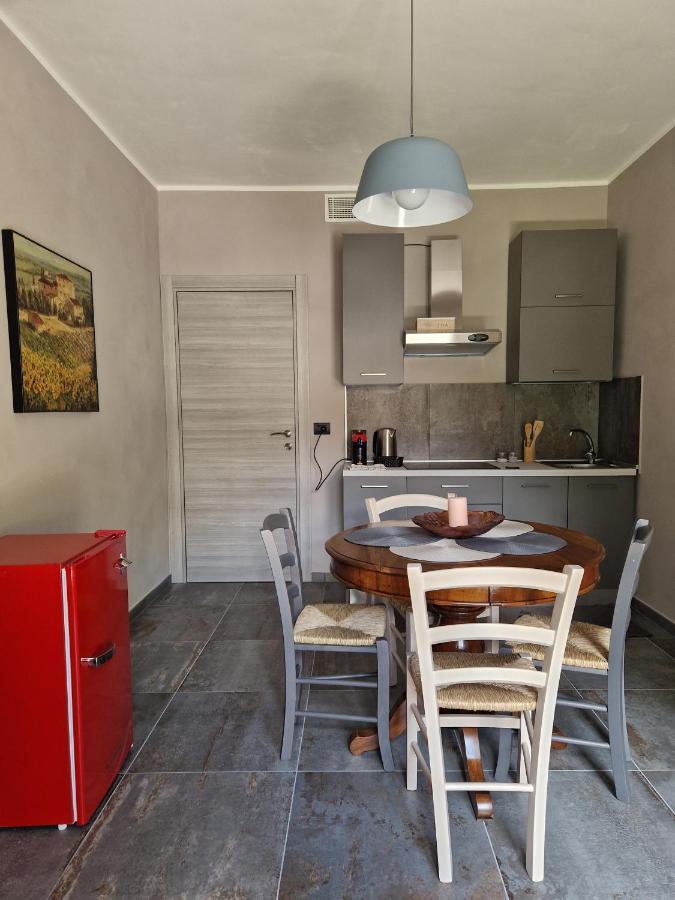 Mister Barolo Apartments Langhe Новело Екстериор снимка